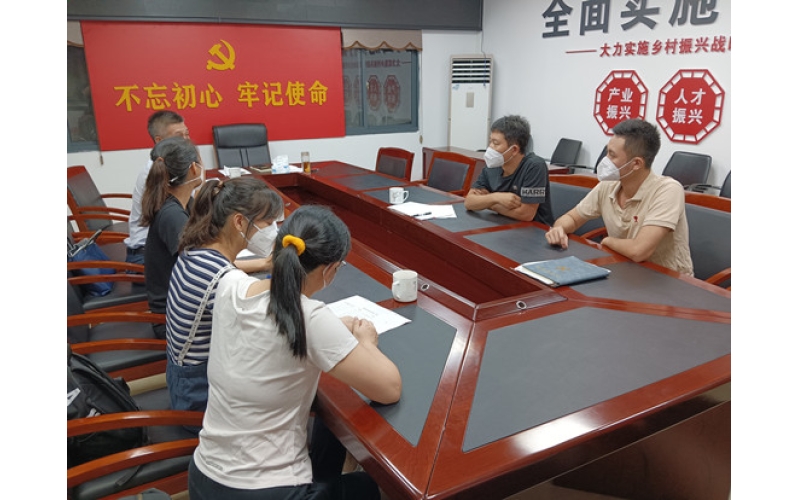 抗疫争分夺秒 志愿服务带来“及时雨”